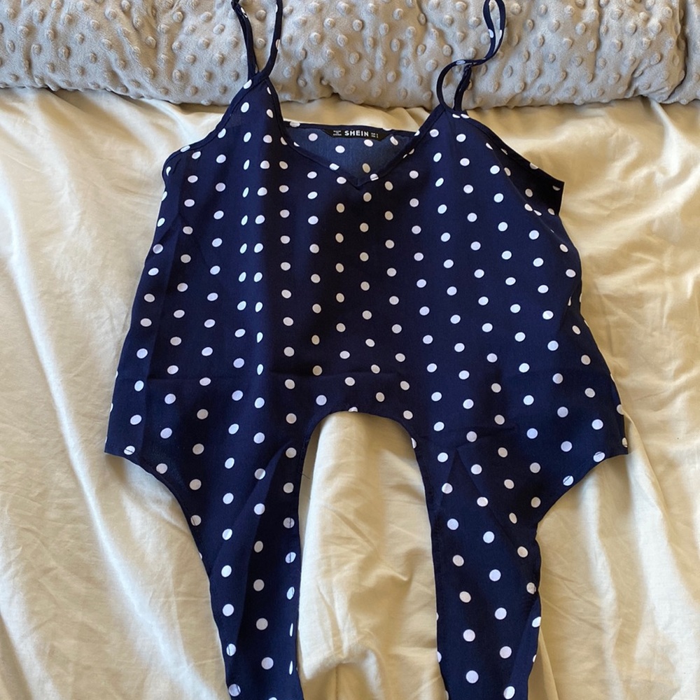 Blue and white polkadot crop tank.